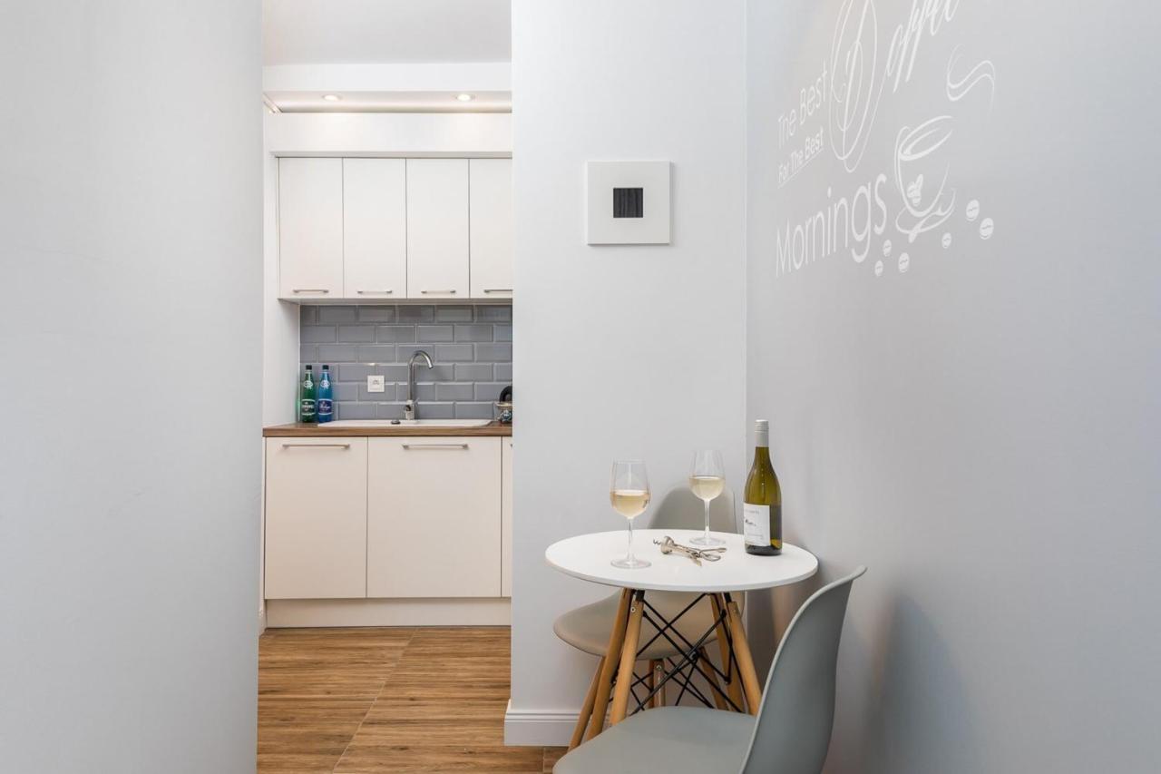 Rent Like Home - Zlota 65 II Βαρσοβία Εξωτερικό φωτογραφία